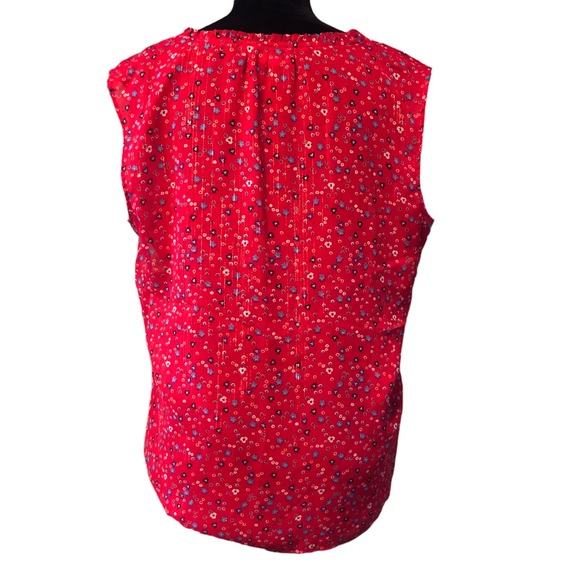 Westport Red Floral Pleated Front Blouse size Large - Picture 4 of 8